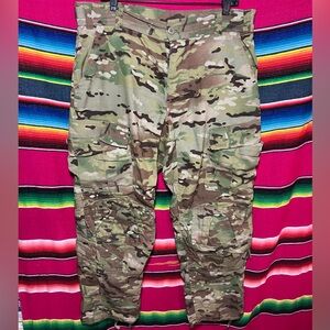 Army Advanced Combat Pants Flame Resistant Camo OCP Large Short Knee Pad Comp
